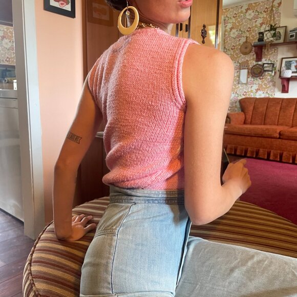 XXS 80s Handmade Pink and white v neck sweater vest! - Picture 10 of 13